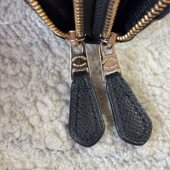 Coach Tan and Black Animal Print double wallet - Picture 3 of 6